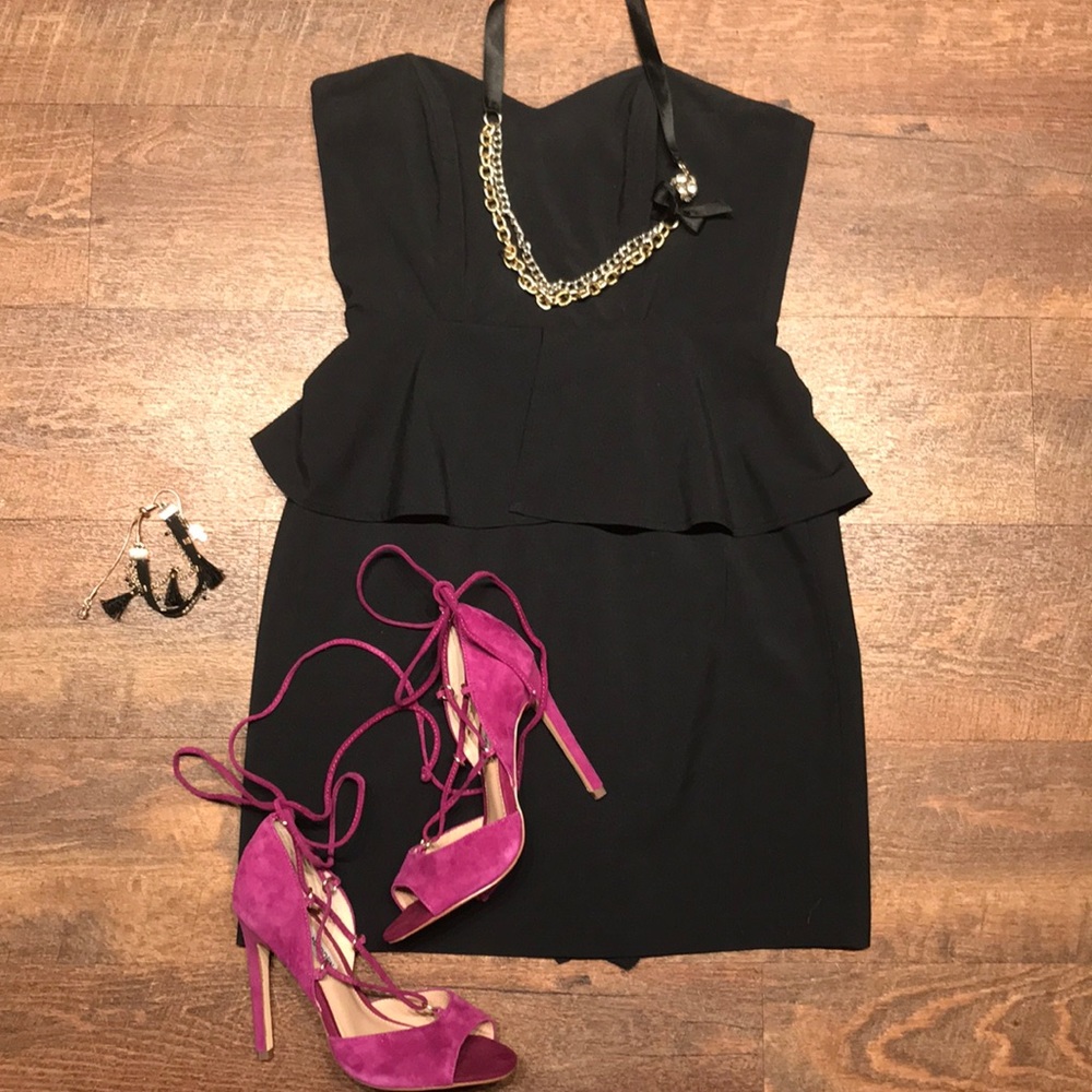 NWT - Steve Madden Maroon Strappy Heels